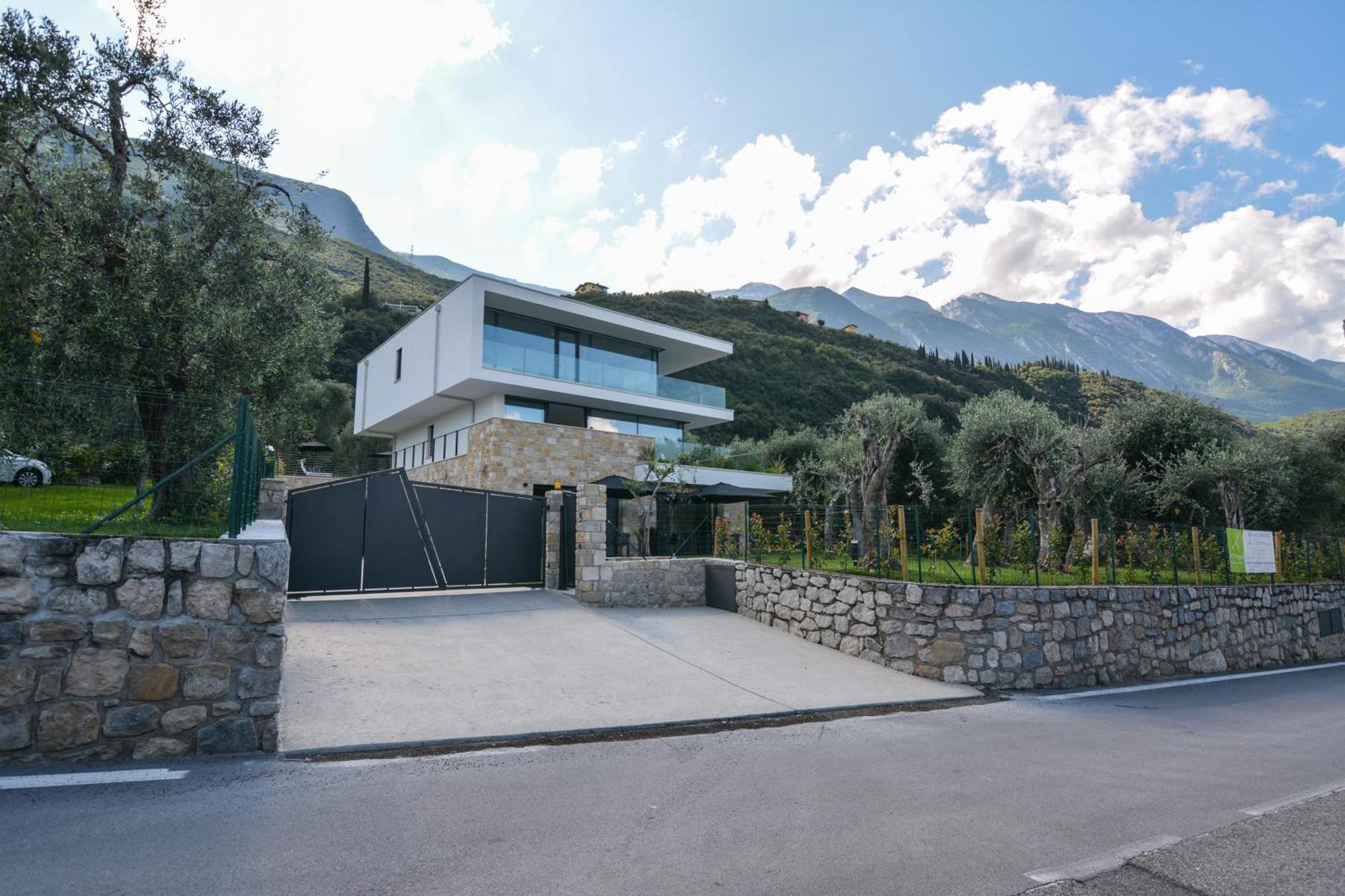 Olivo Luxury Apartments Malcesine Exteriör bild