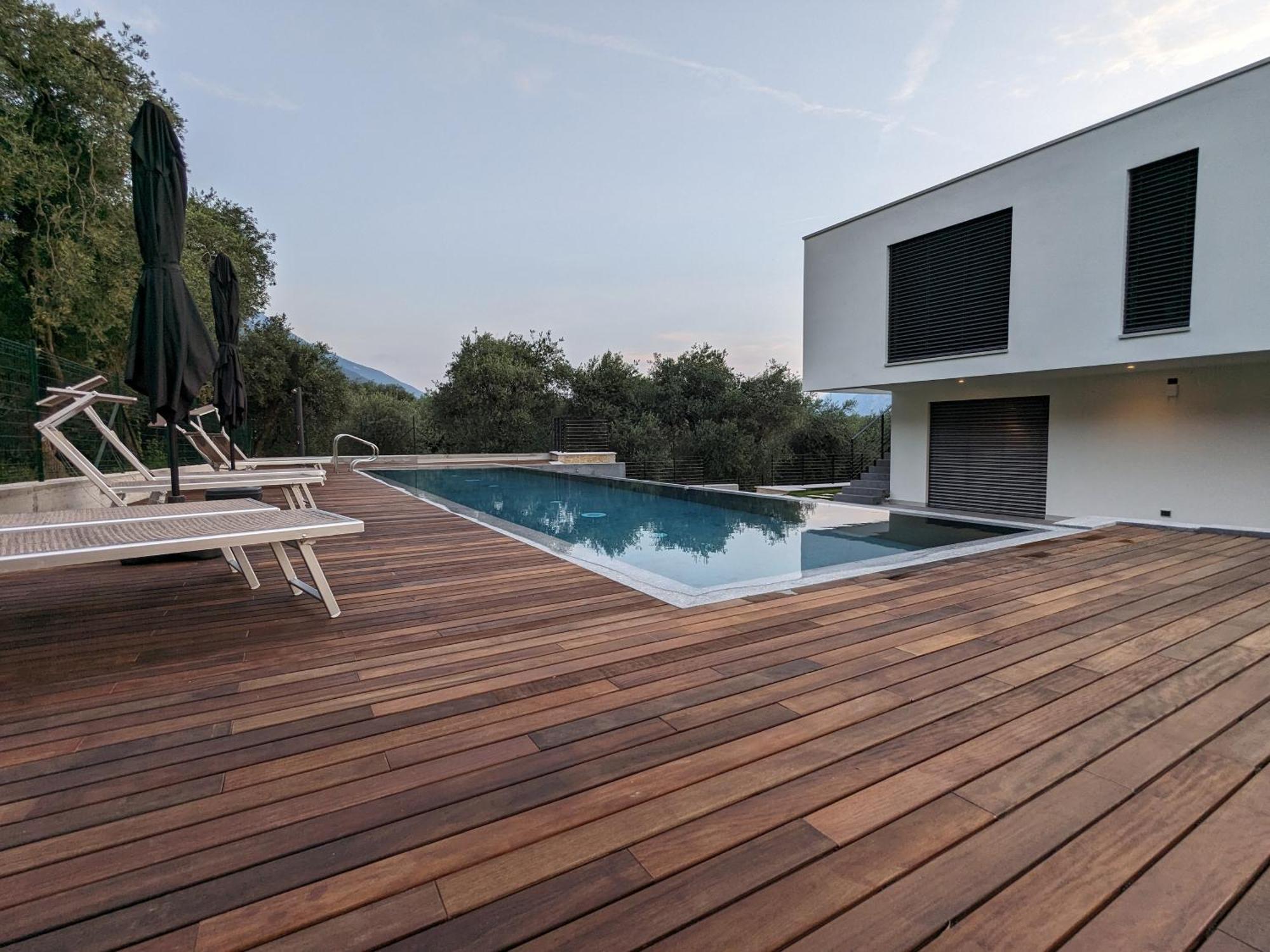 Olivo Luxury Apartments Malcesine Exteriör bild