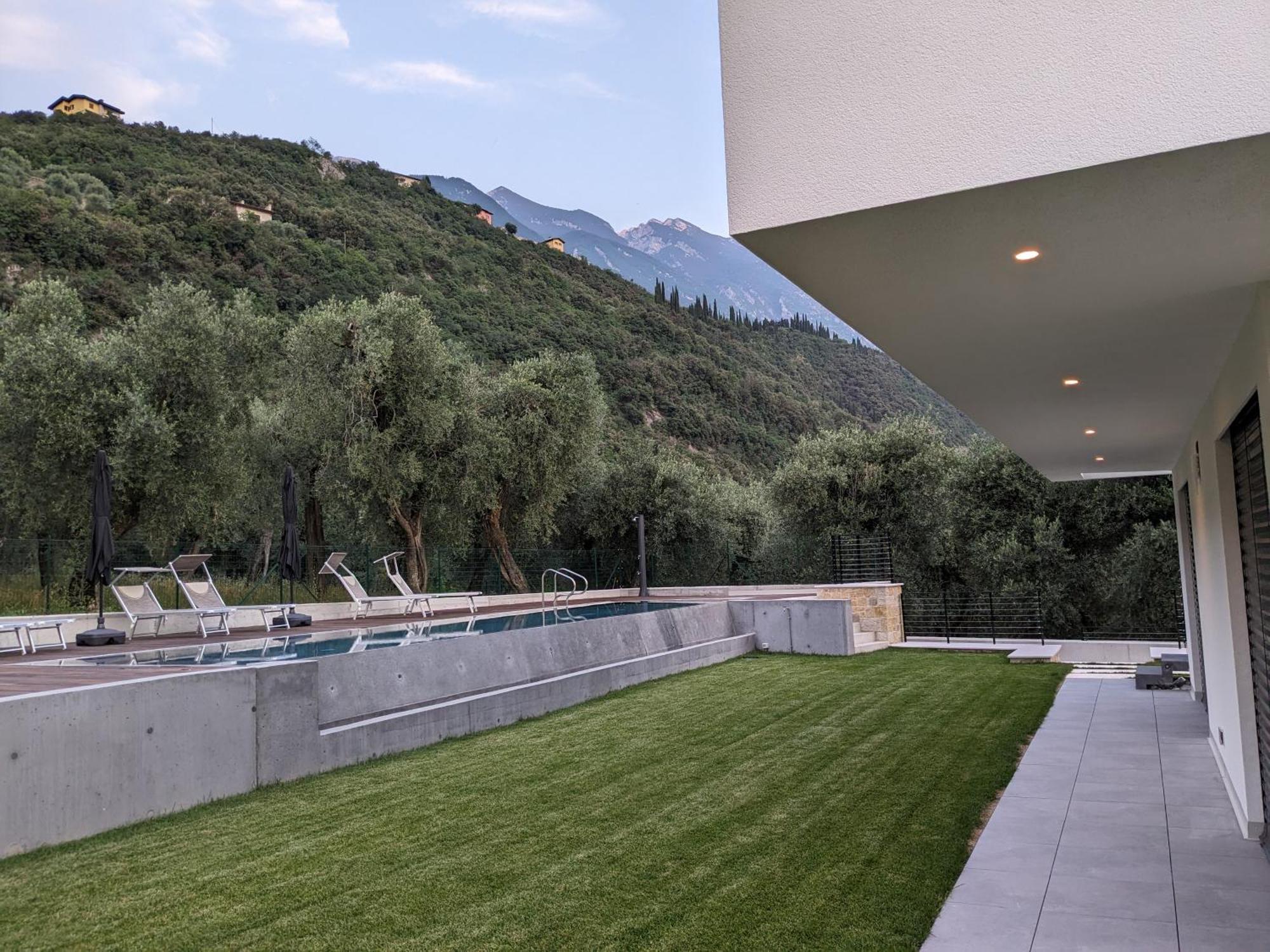 Olivo Luxury Apartments Malcesine Exteriör bild
